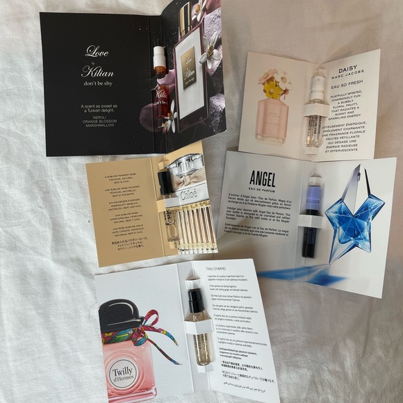 Perfume set with 26 samples (set 2 of 2) - Picture 13 of 15